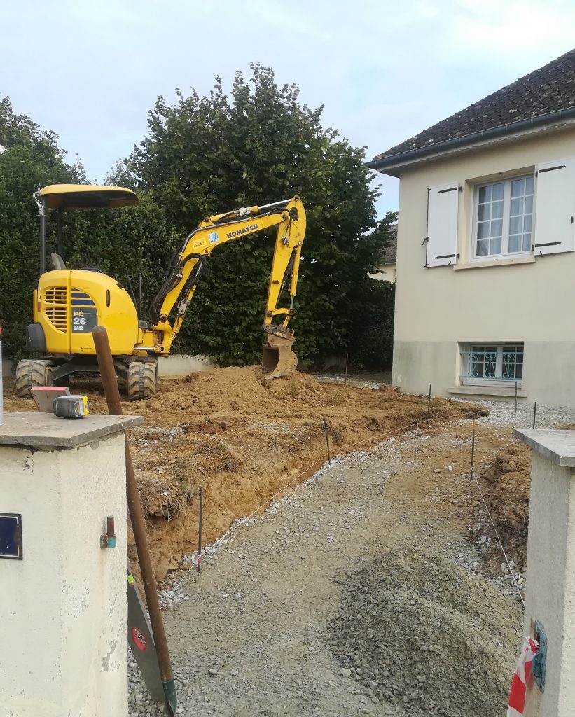 Terrassement Meslay-du-Maine pelle